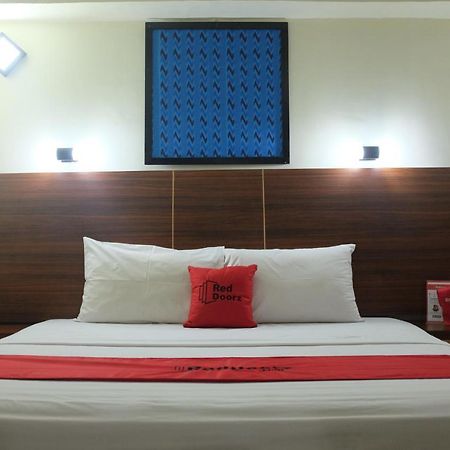 RedDoorz Plus near Senen Jakarta Exterior foto