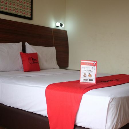 RedDoorz Plus near Senen Jakarta Exterior foto