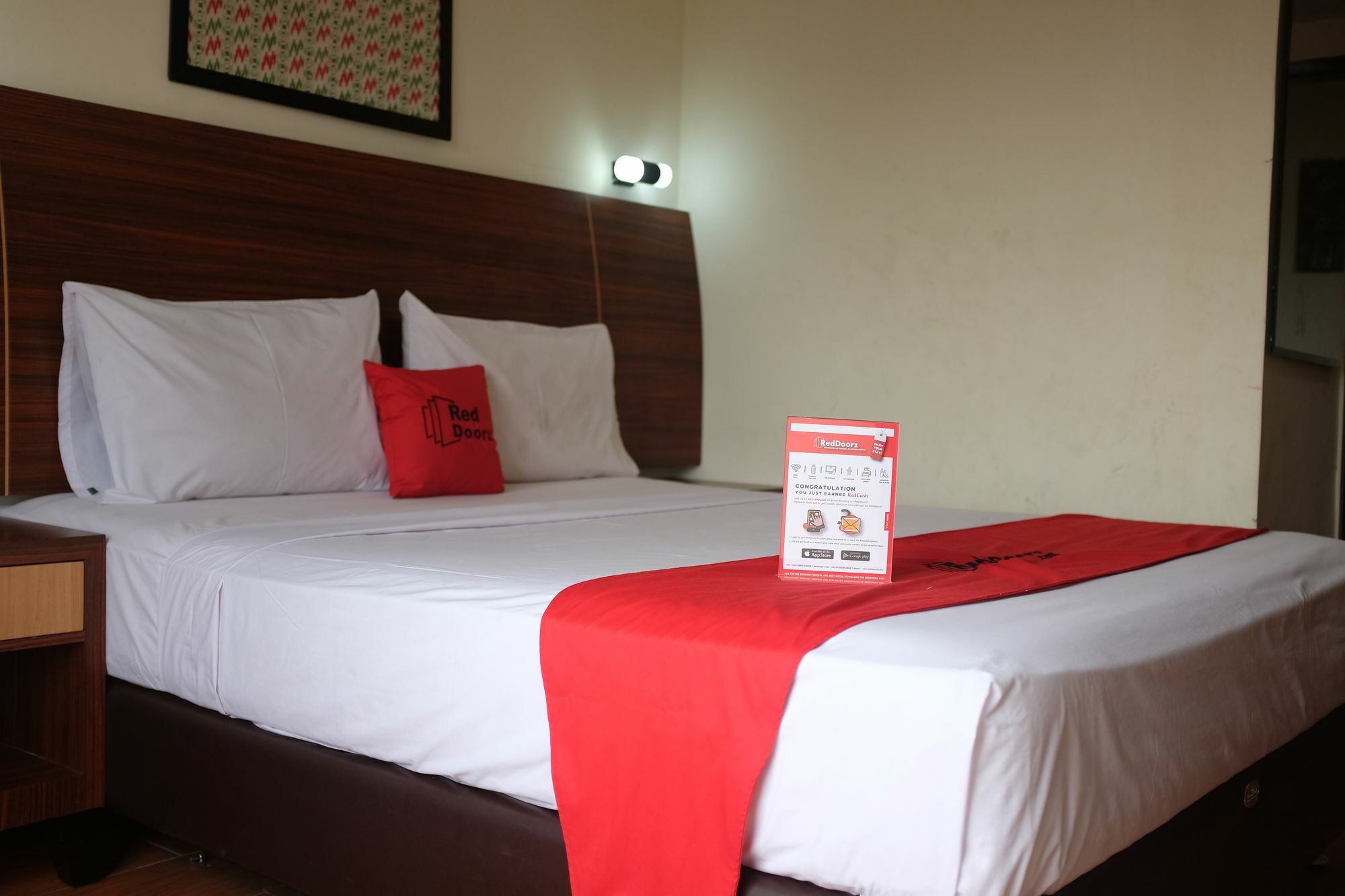 RedDoorz Plus near Senen Jakarta Exterior foto
